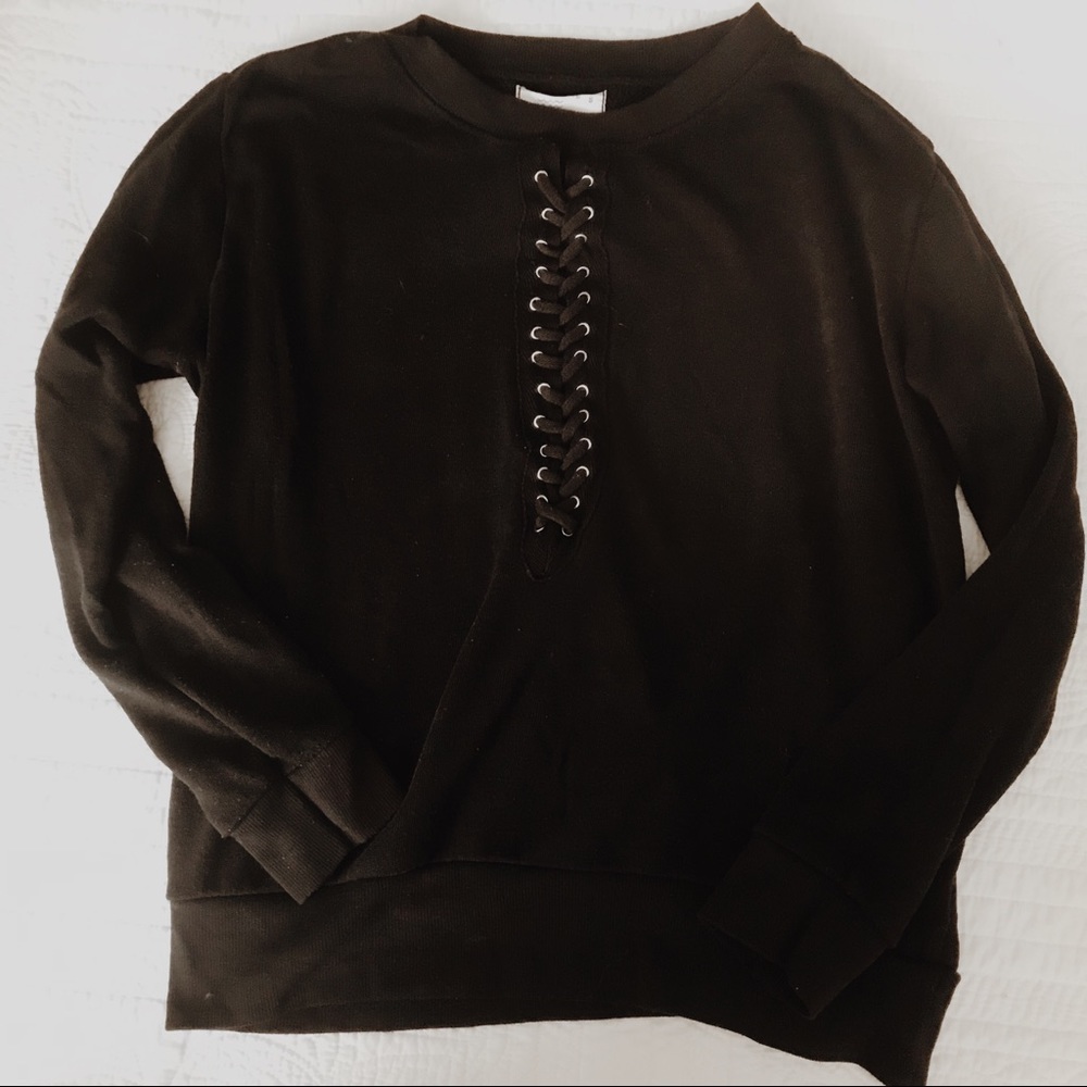 Ocean Drive lace up crew